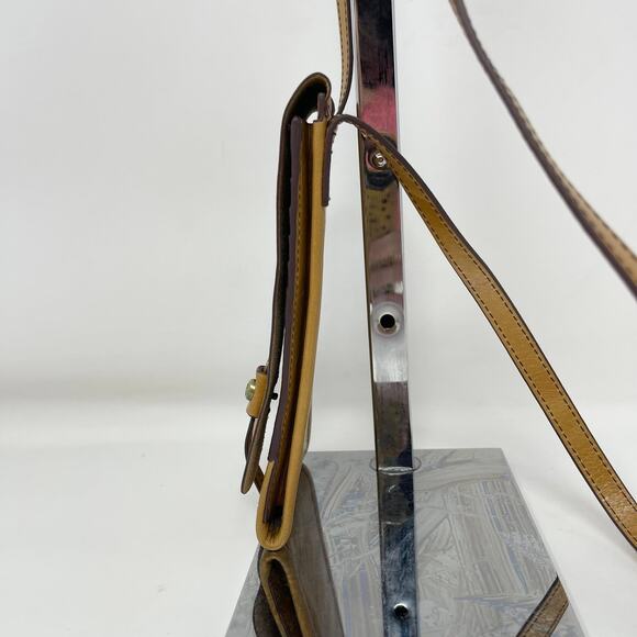 Hobo Token Crossbody Tan Glazed Leather Smartphone Card Holder Small Minimalist - Picture 9 of 11